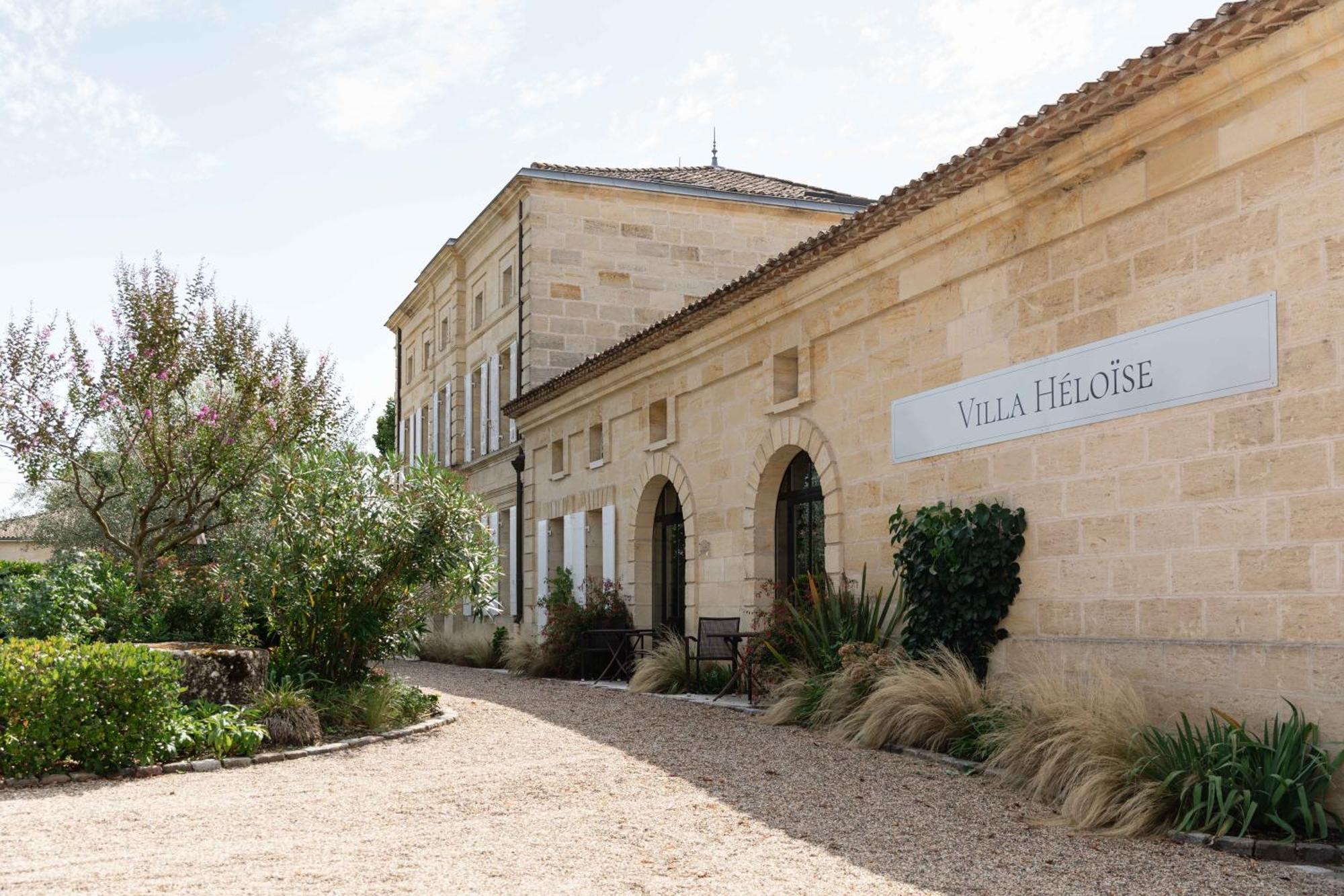 Villa Heloise Hotel Puisseguin Exterior photo
