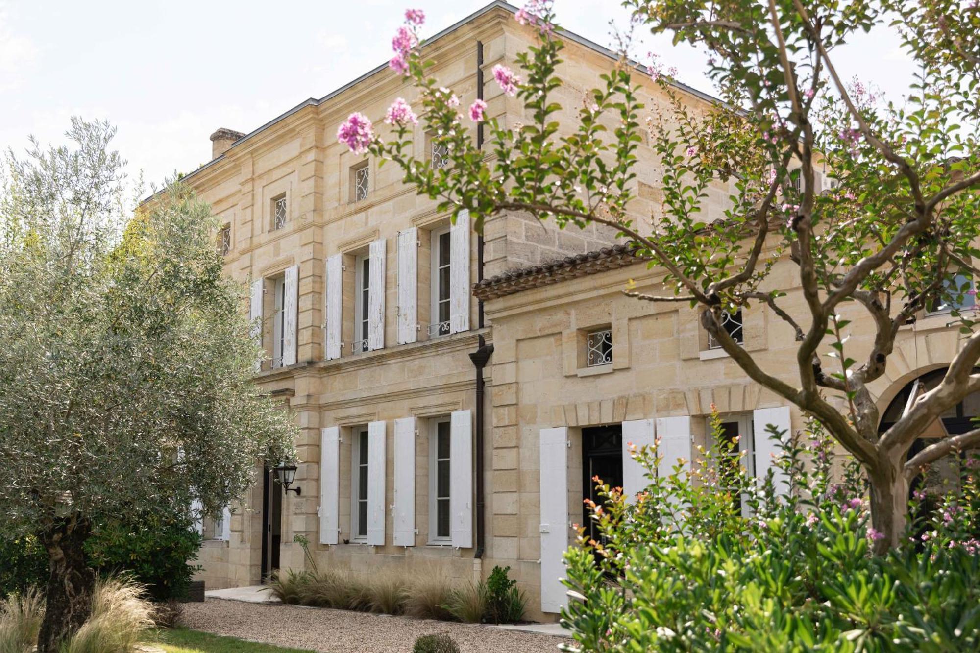 Villa Heloise Hotel Puisseguin Exterior photo